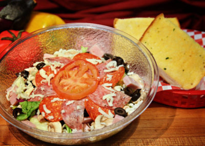 Sm Antipasto Salad & Garlic Bread (Dine In Only)